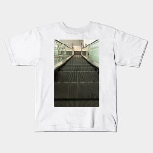 The Travelator © Kids T-Shirt